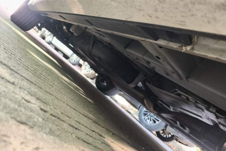Used GAC Trumpchi M8 2024 Lingxiu Series 390T Deluxe Edition Chassis Front Right