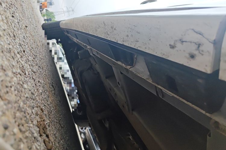 Used GAC Trumpchi M8 2024 Lingxiu Series 390T Deluxe Edition Chassis Front Right