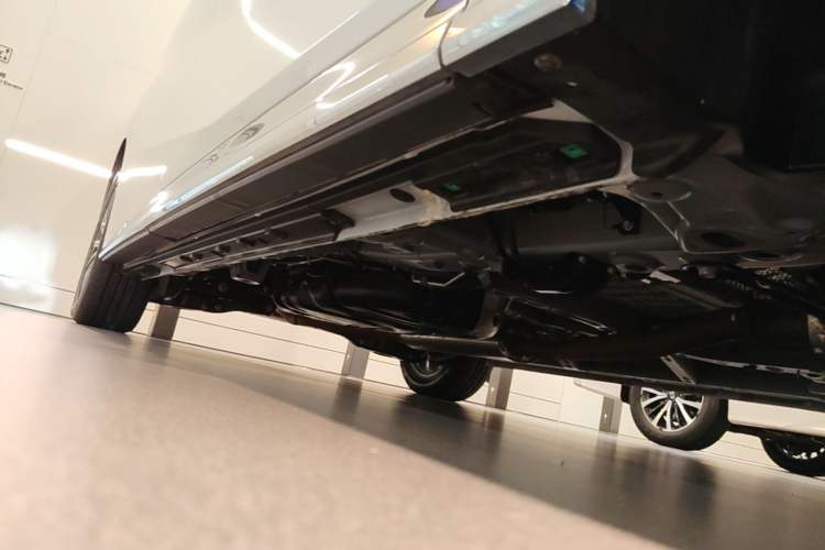 Used GAC Trumpchi M8 2024 Master Series 400T Ultimate Edition Chassis Front Right