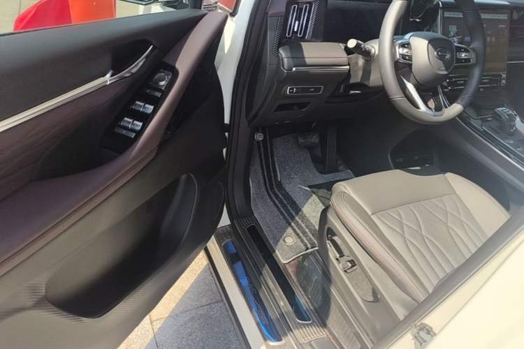 Used GAC Trumpchi M8 2024 Master Series 400T Prestige Edition Driver Seat