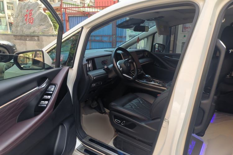 Used GAC Trumpchi M8 2024 Master Series 400T Prestige Edition Driver Seat