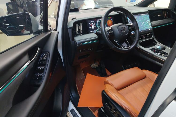 Used GAC Trumpchi M8 2024 Zongshi Series Dual-Motor YuZun Edition