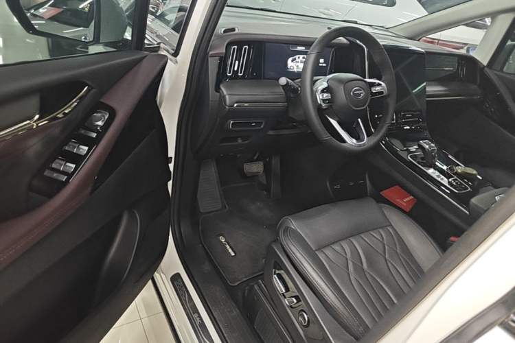 Used GAC Trumpchi M8 2024 Master Series 400T Ultimate Edition Driver Seat