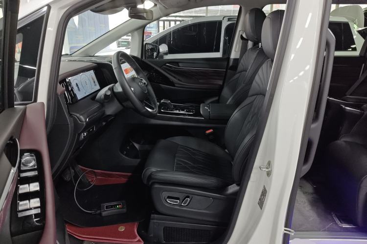 Used GAC Trumpchi M8 2024 Master Series 400T Prestige Edition Driver Seat