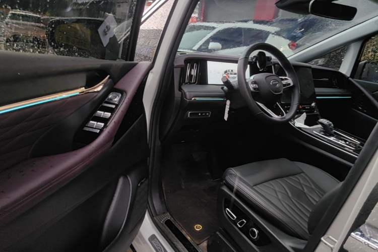Used GAC Trumpchi M8 2024 Master Series Super Hybrid Edition Driver Seat