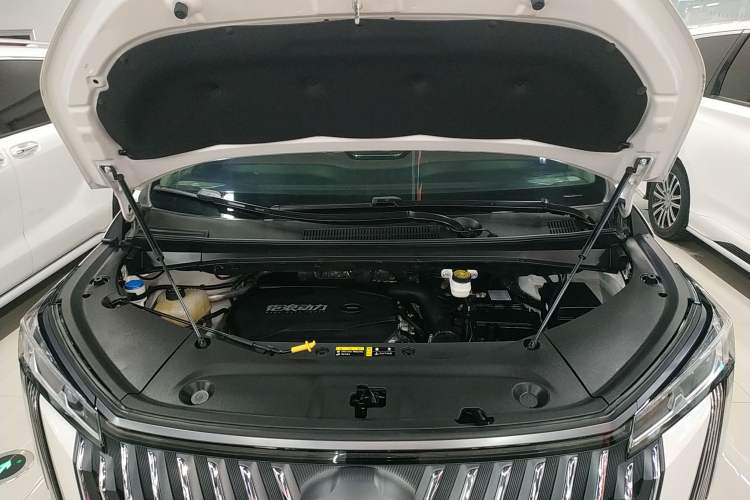 Used GAC Trumpchi M8 2024 Master Series 400T Ultimate Edition Engine Bay