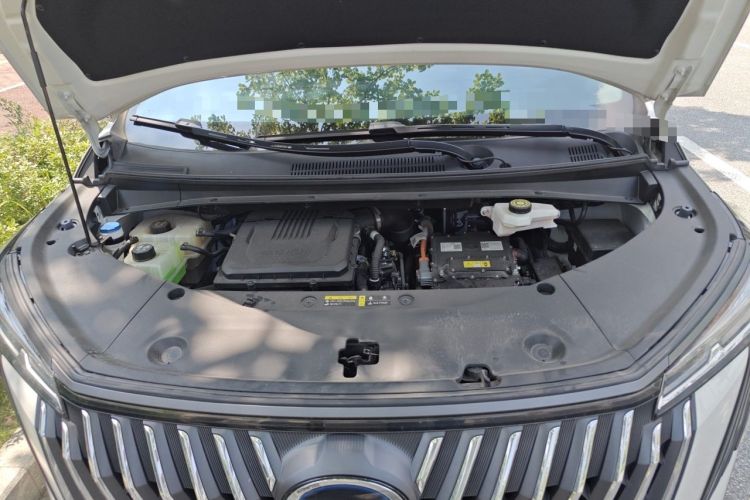 Used GAC Trumpchi M8 2024 Master Series Super Hybrid Edition Engine Bay