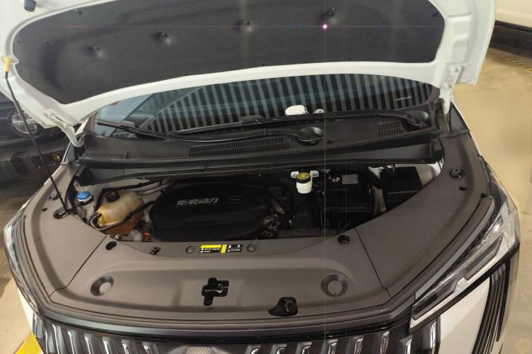 Used GAC Trumpchi M8 2024 Master Series 400T Prestige Edition Engine Bay