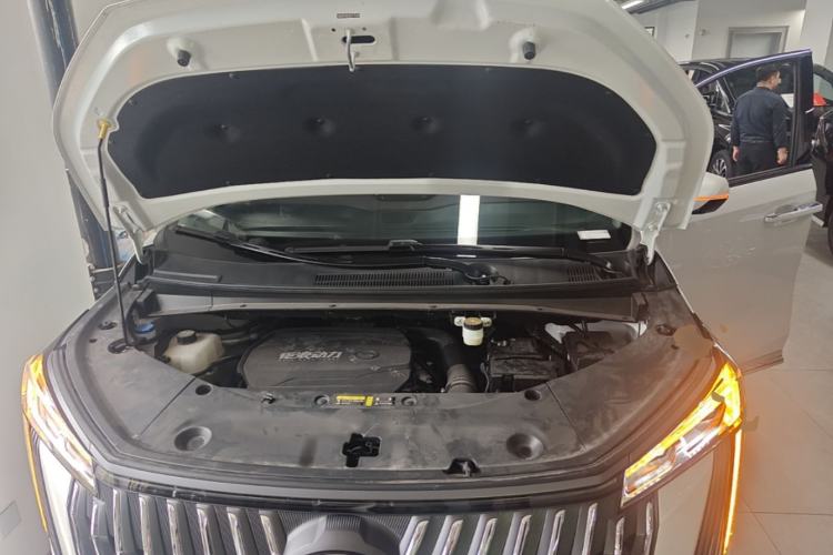 Used GAC Trumpchi M8 2024 Master Series 400T Ultimate Edition Engine Bay