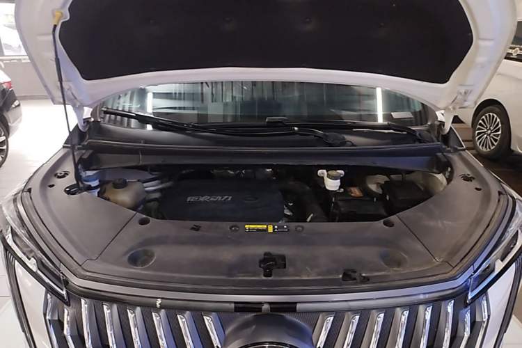 Used GAC Trumpchi M8 2024 Master Series 400T Ultimate Edition Engine Bay