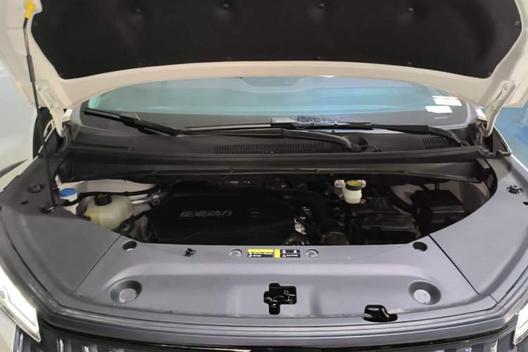 Used GAC Trumpchi M8 2024 Master Series 400T Prestige Edition Engine Bay