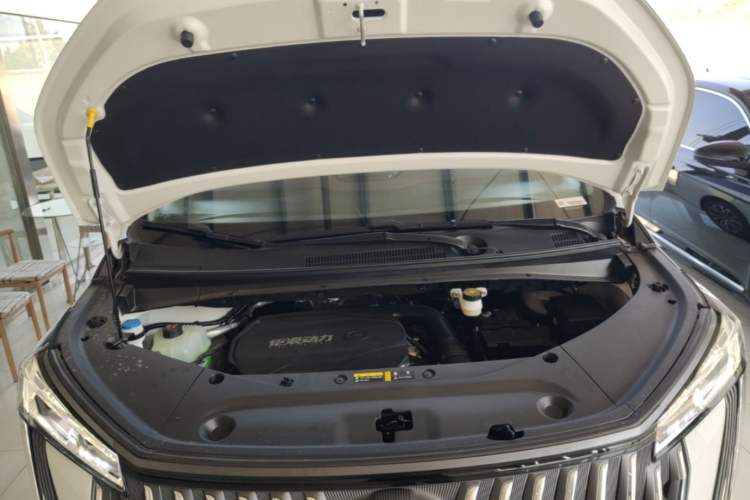 Used GAC Trumpchi M8 2024 Master Series 400T Prestige Edition Engine Bay
