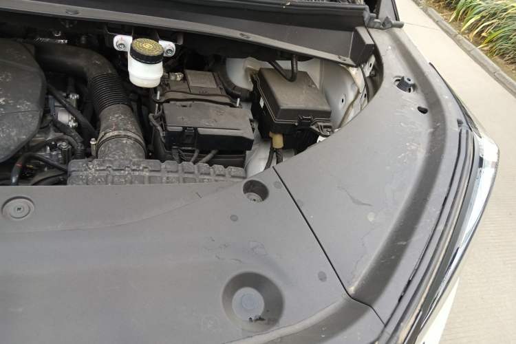 Used GAC Trumpchi M8 2024 Master Series 400T Prestige Edition Engine Bay Left
