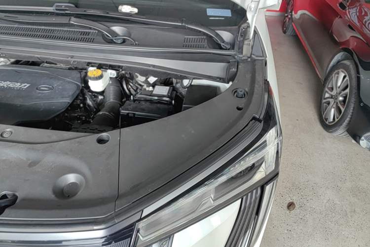 Used GAC Trumpchi M8 2024 Master Series 400T Prestige Edition Engine Bay Left