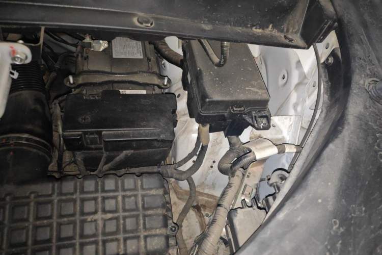 Used GAC Trumpchi M8 2024 Master Series 400T Prestige Edition Engine Bay Left