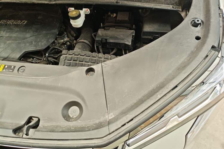 Used GAC Trumpchi M8 2024 Zongshi Series 400T Ultimate Edition Engine Bay Left