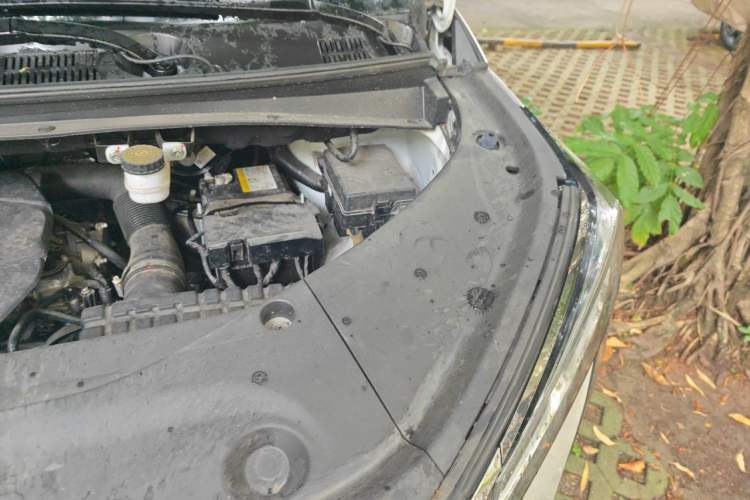 Used GAC Trumpchi M8 2024 Zongshi Series 400T Pioneer Edition Engine Bay Left