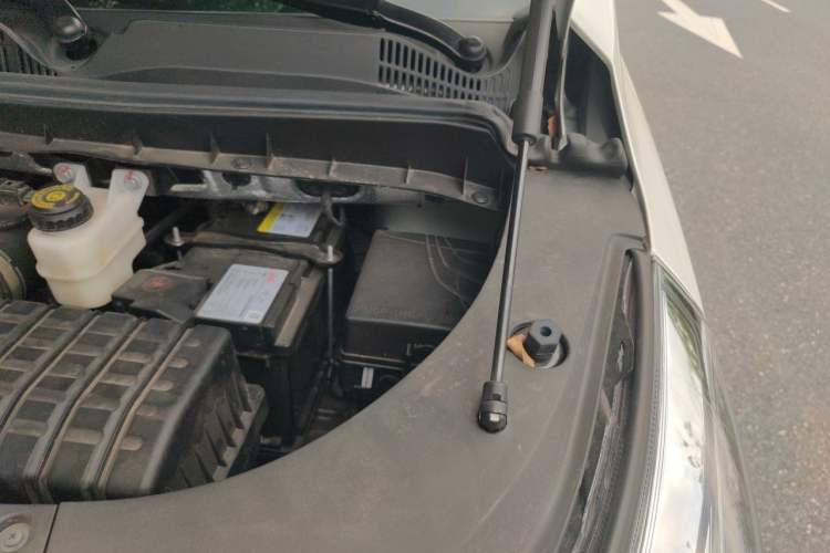 Used GAC Trumpchi M8 2024 Lingxiu Series 390T Luxury Edition Engine Bay Left
