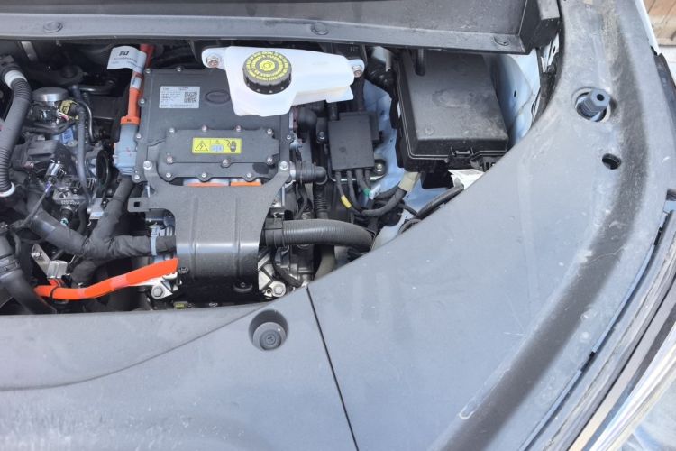 Used GAC Trumpchi M8 2024 Master Series Super Hybrid Edition Engine Bay Left