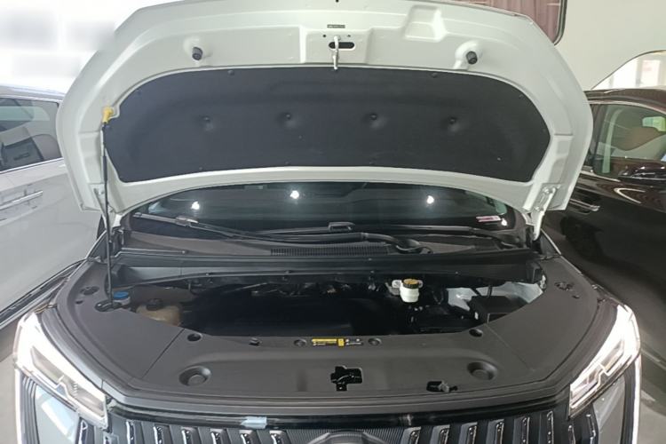 Used GAC Trumpchi M8 2024 Master Series 400T Ultimate Edition Engine Bay