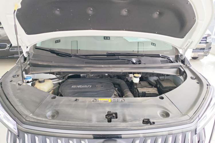 Used GAC Trumpchi M8 2024 Master Series 400T Ultimate Edition Engine Bay