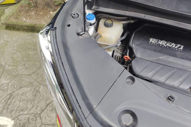 Used GAC Trumpchi M8 2024 Zongshi Series 400T Pioneer Edition Engine Bay Right
