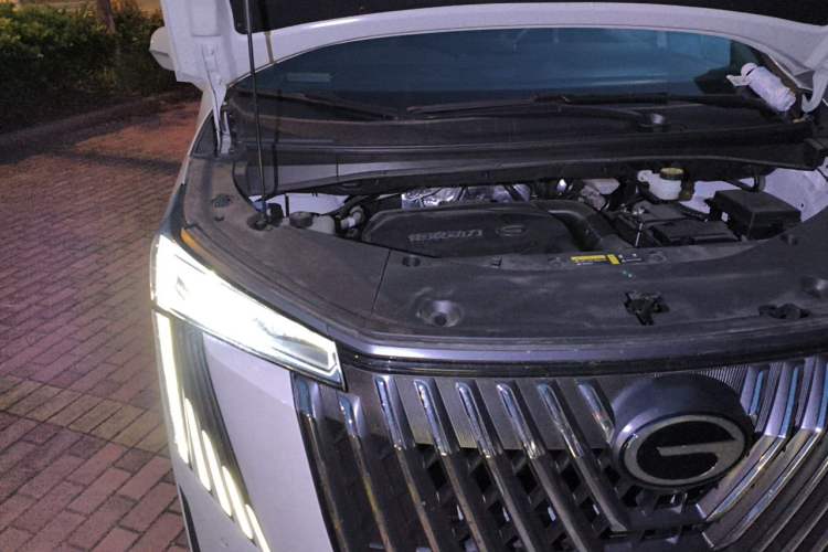 Used GAC Trumpchi M8 2024 Master Series 400T Prestige Edition Engine Bay Right