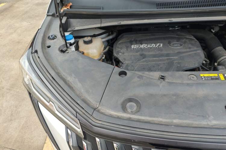 Used GAC Trumpchi M8 2024 Master Series 400T Prestige Edition Engine Bay Right