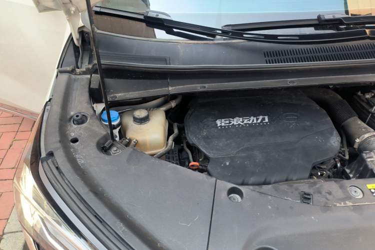 Used GAC Trumpchi M8 2024 Master Series 400T Prestige Edition Engine Bay Right