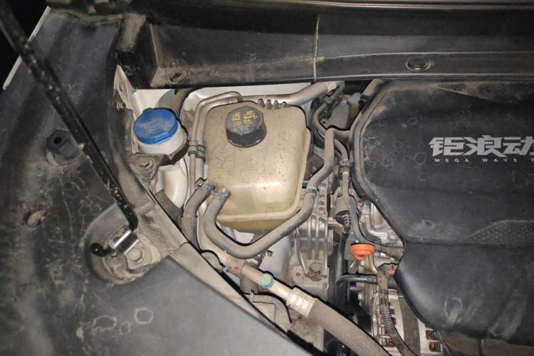 Used GAC Trumpchi M8 2024 Master Series 400T Prestige Edition Engine Bay Right