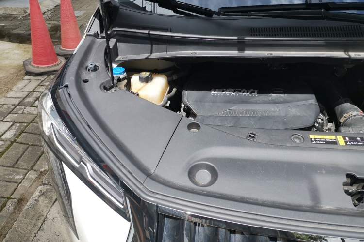 Used GAC Trumpchi M8 2024 Zongshi Series 400T Ultimate Edition Engine Bay Right