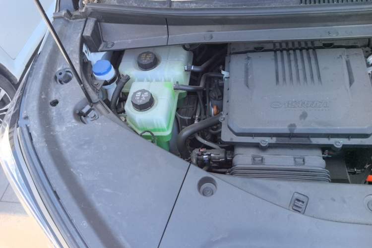 Used GAC Trumpchi M8 2024 Master Series Super Hybrid Edition Engine Bay Right