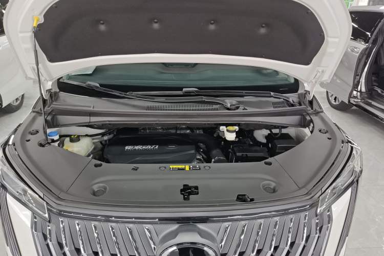 Used GAC Trumpchi M8 2024 Master Series 400T Prestige Edition Engine Bay