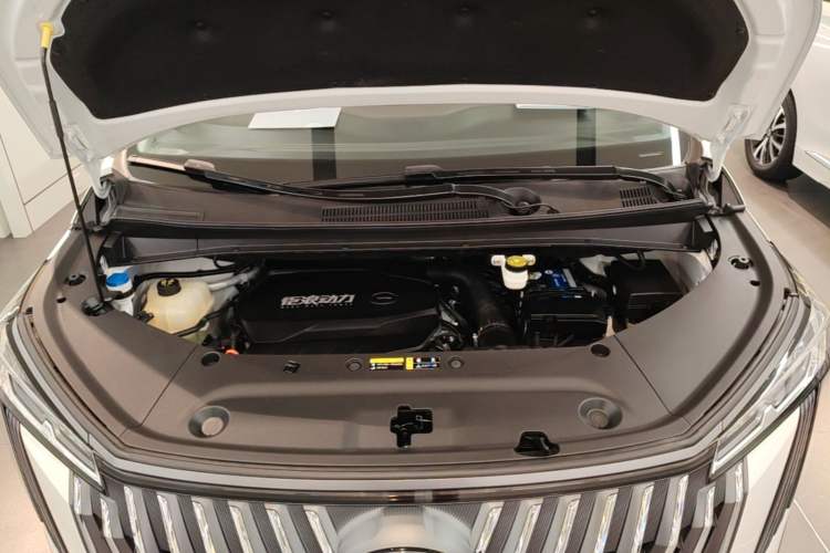 Used GAC Trumpchi M8 2024 Master Series 400T Ultimate Edition Engine Bay