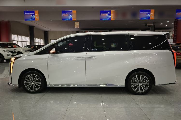 Used GAC Trumpchi M8 2024 Master Series 400T Prestige Edition Exterior 2
