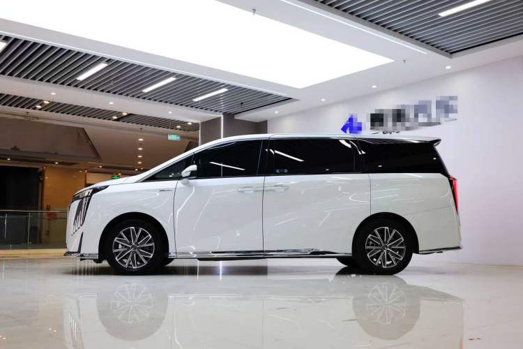 Used GAC Trumpchi M8 2024 Master Series Super Hybrid Edition Exterior 2