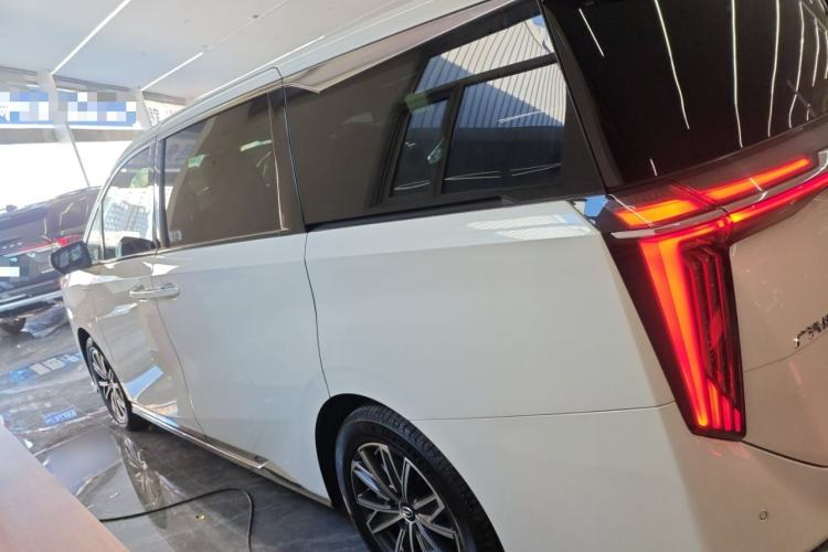 Used GAC Trumpchi M8 2024 Master Series Super Hybrid Edition Exterior 3