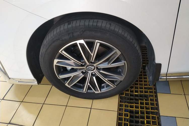Used GAC Trumpchi M8 2024 Master Series 400T Prestige Edition Exterior 3