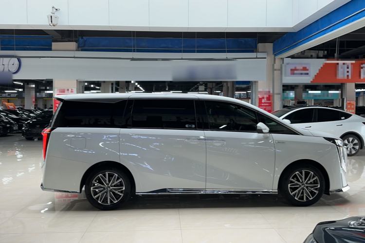 Used GAC Trumpchi M8 2024 Master Series 400T Ultimate Edition Exterior 3