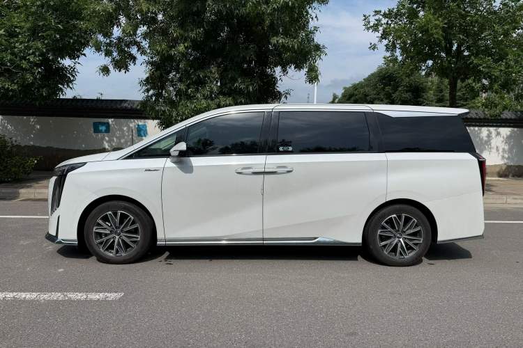 Used GAC Trumpchi M8 2024 Master Series 400T Ultimate Edition Exterior 4