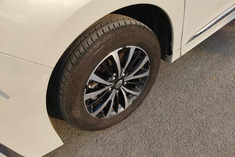 Used GAC Trumpchi M8 2024 Lingxiu Series 390T Luxury Edition Exterior 4