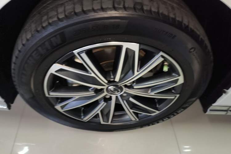 Used GAC Trumpchi M8 2024 Zongshi Series 400T Ultimate Edition Exterior 4