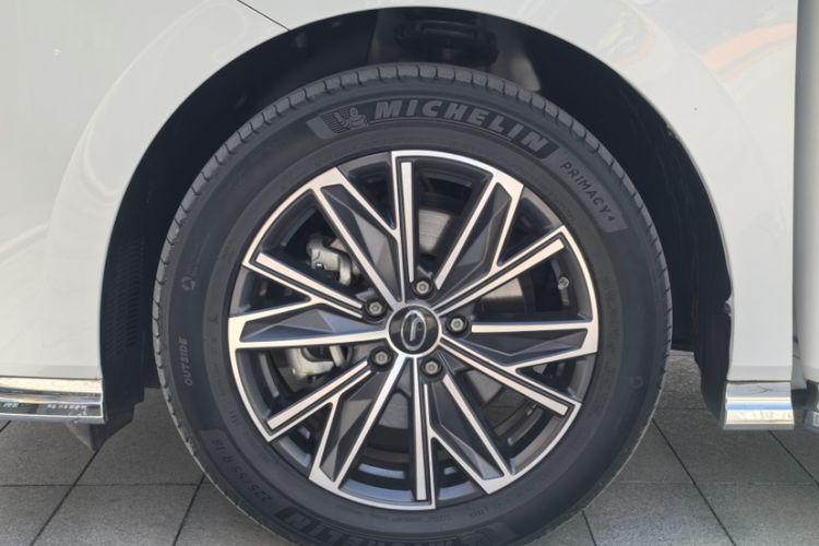 Used GAC Trumpchi M8 2024 Master Series 400T Ultimate Edition Exterior 5