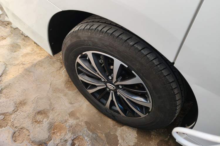 Used GAC Trumpchi M8 2024 Lingxiu Series 390T Luxury Edition Exterior 5