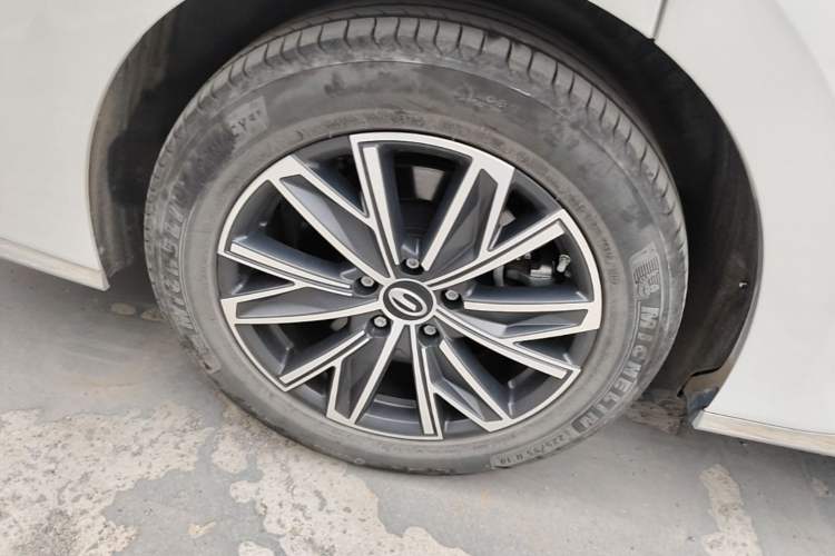 Used GAC Trumpchi M8 2024 Master Series Super Hybrid Edition Exterior 5