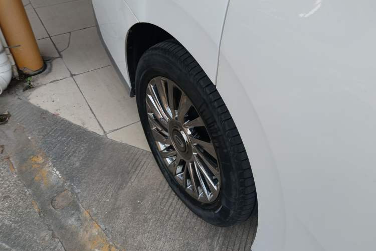 Used GAC Trumpchi M8 2024 Zongshi Series Dual-Motor Supreme Edition Exterior 5