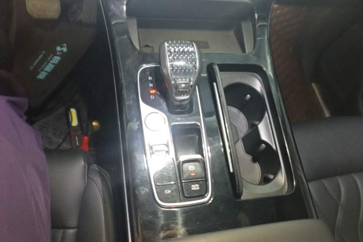 Used GAC Trumpchi M8 2024 Master Series 400T Ultimate Edition Gear Lever