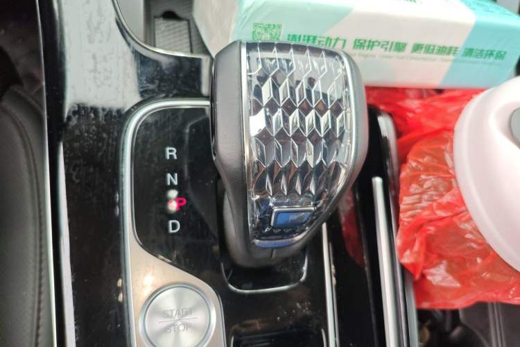 Used GAC Trumpchi M8 2024 Master Series 400T Prestige Edition Gear Lever
