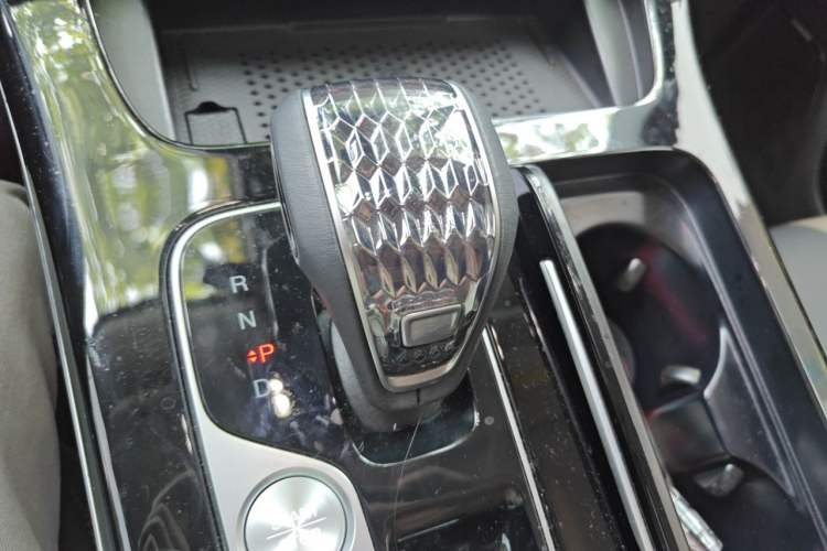 Used GAC Trumpchi M8 2024 Master Series Super Hybrid Edition Gear Lever