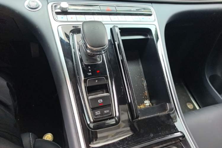 Used GAC Trumpchi M8 2024 Lingxiu Series 390T Luxury Edition Gear Lever